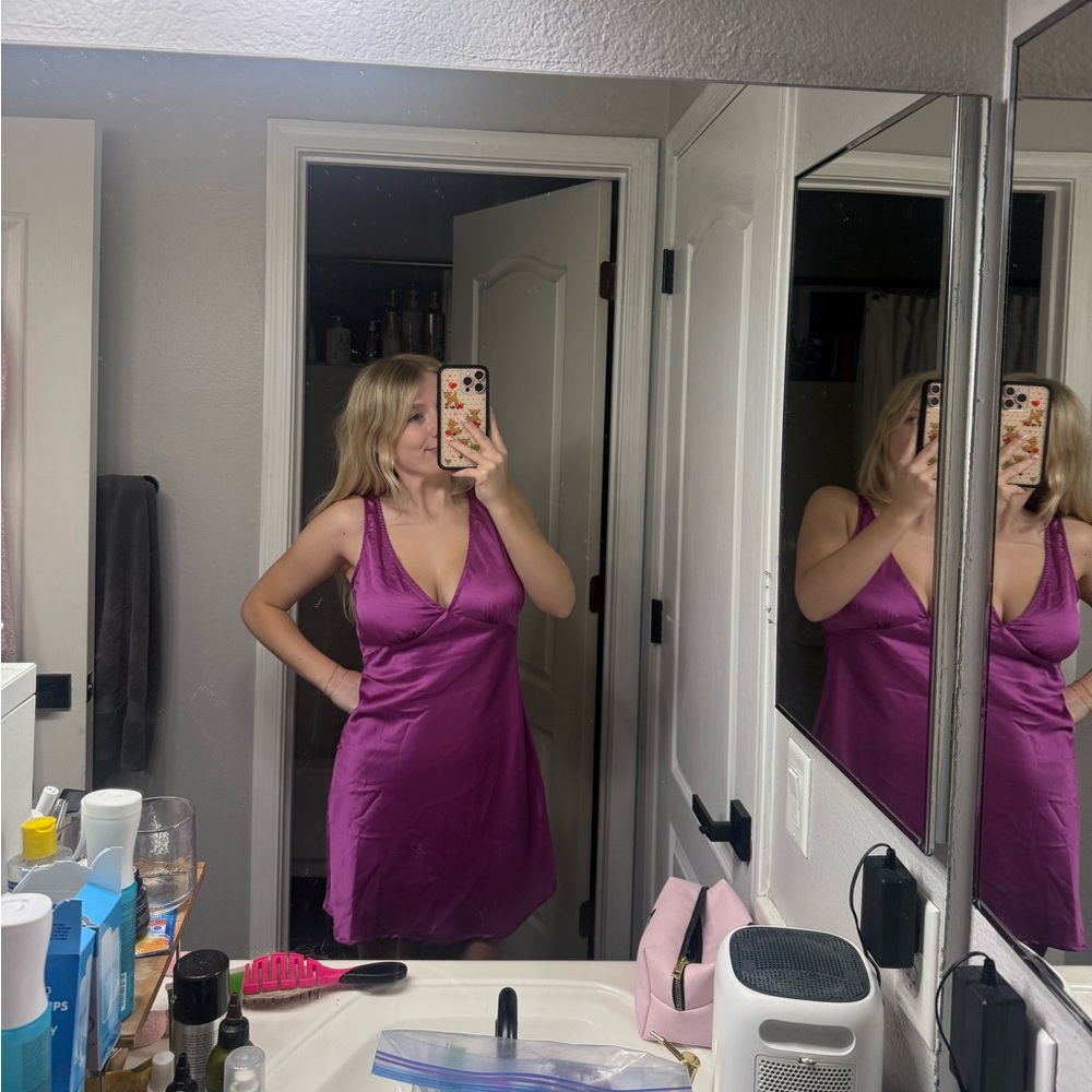 Elegant Pink Sleeveless Dress